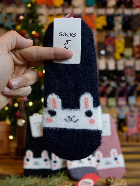 جوراب کالج موهر زمستانه با طرح خرگوش 2 جوراب کالج موهر زمستانه با طرح خرگوش