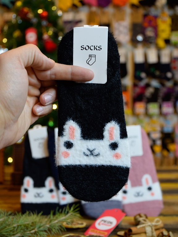 جوراب کالج موهر زمستانه با طرح خرگوش 4 جوراب کالج موهر زمستانه با طرح خرگوش