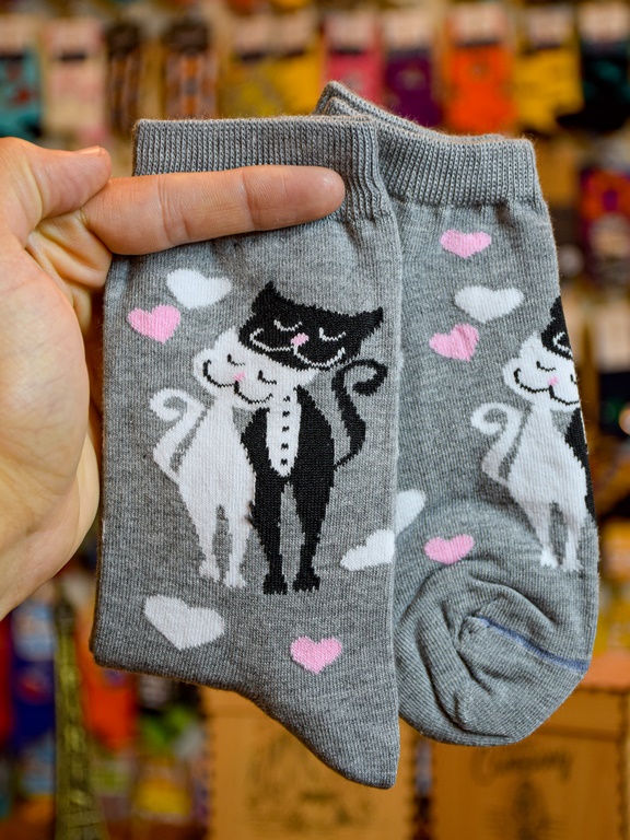 جوراب ساقدار و مچی طرح گربه و قلب برند پاتوک پاتوک 1 جوراب ساقدار و مچی طرح گربه و قلب برند پاتوک پاتوک